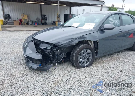 2024 Hyundai Elantra Sel from USA, damaged, VIN KMHLM4DG2RU838550